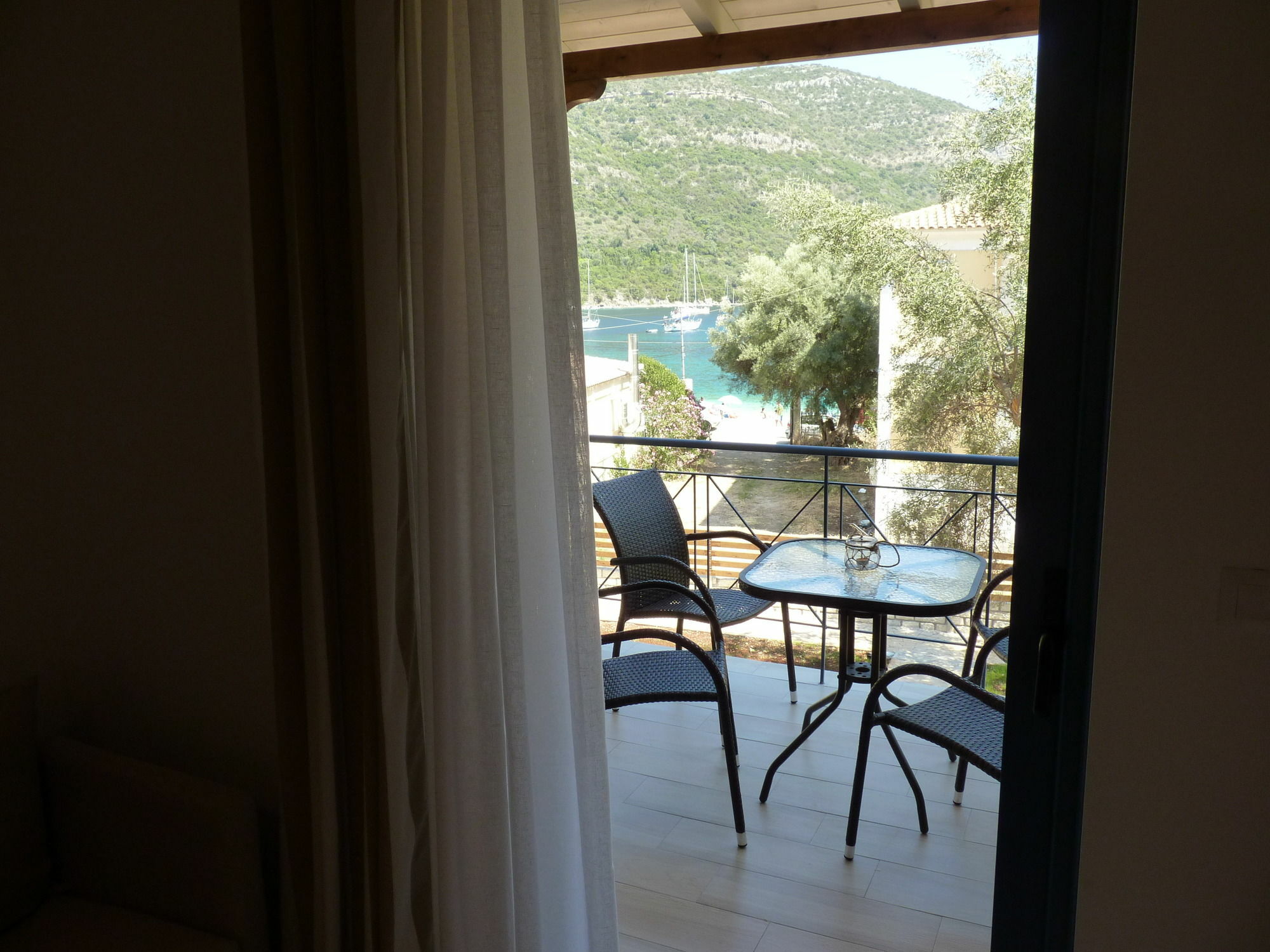 Ilianthos Apartments & Studios Mikros Gialos Ngoại thất bức ảnh