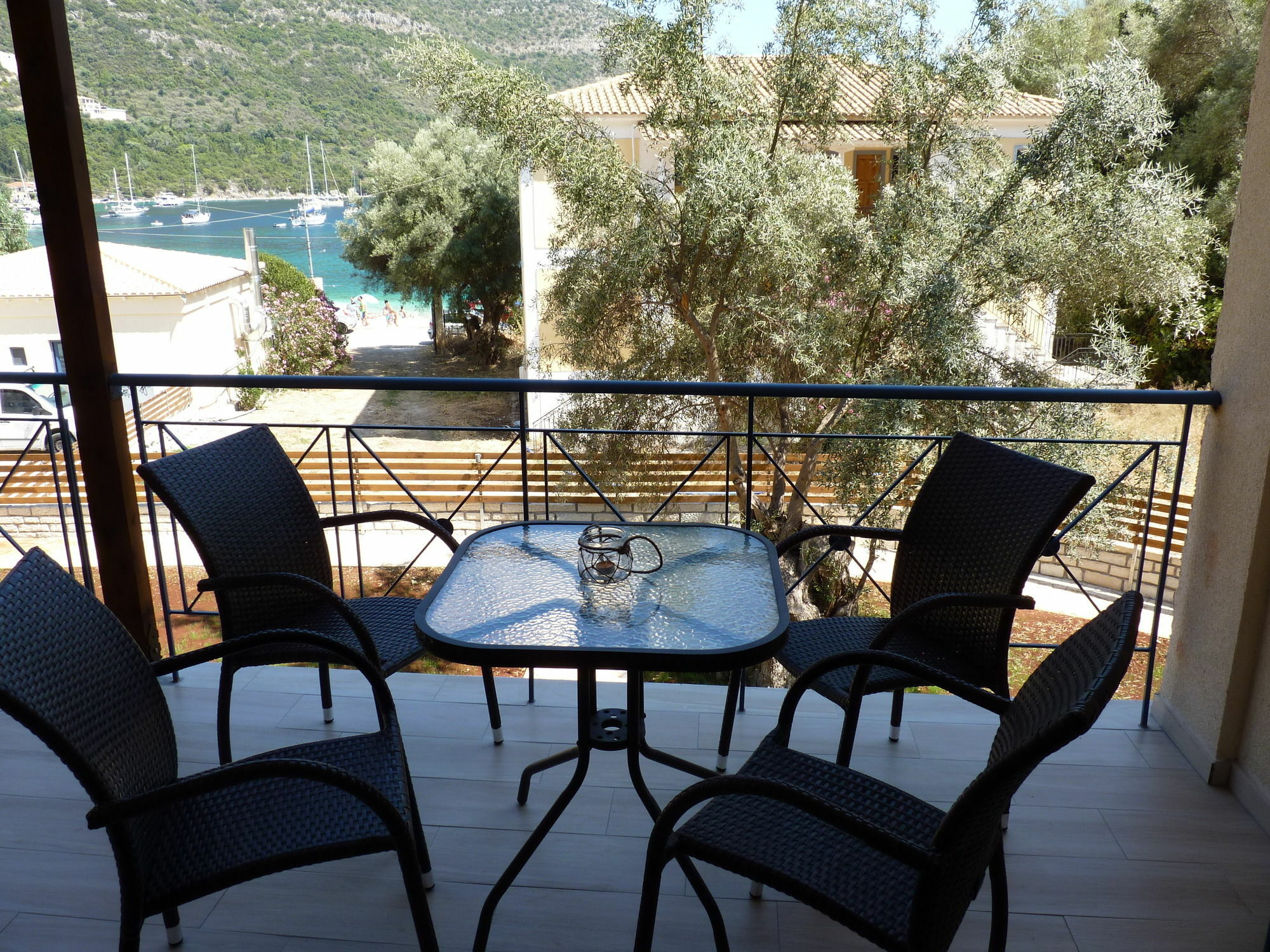 Ilianthos Apartments & Studios Mikros Gialos Ngoại thất bức ảnh